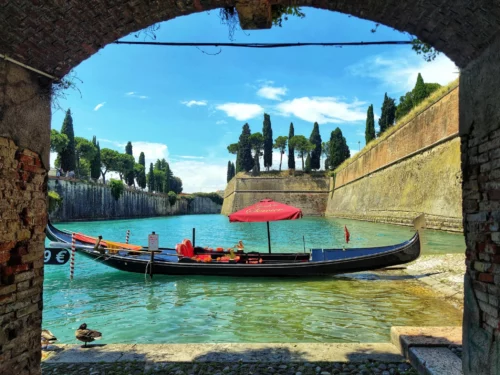 Gondola Service