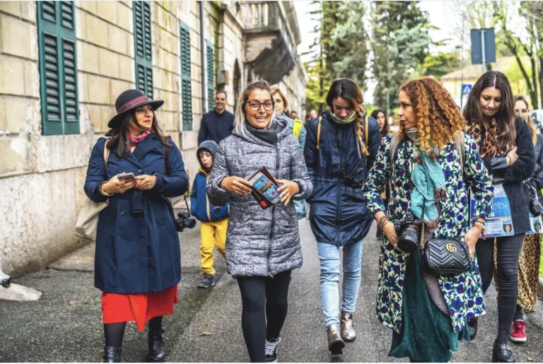 Peschiera Walking Tour
